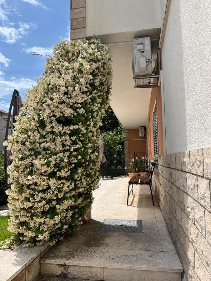 Apartman Cezar Apartment Stobrec Exterior photo