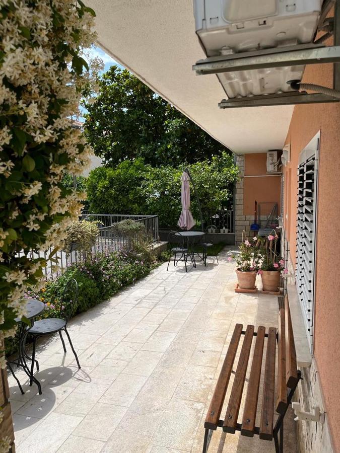 Apartman Cezar Apartment Stobrec Exterior photo